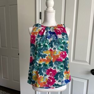 Banana Republic XS sleeveless pullover blouse. Machine wash and dry.